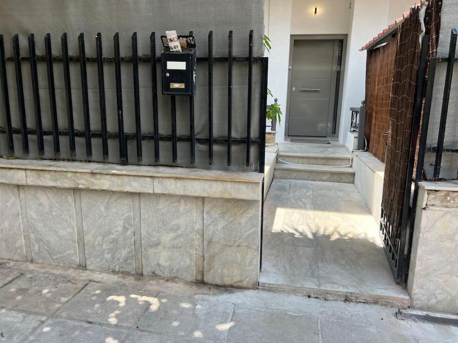 Spacious And Beautiful House 比雷埃夫斯 外观 照片