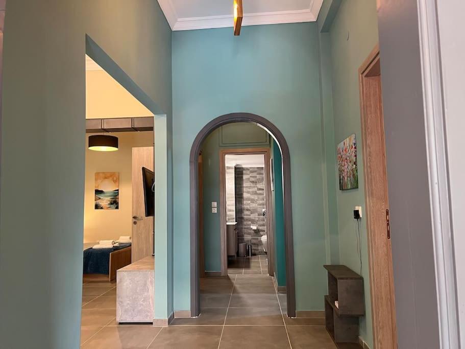 Spacious And Beautiful House 比雷埃夫斯 外观 照片